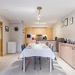 Luxury Apartment With Garden Close To The Beach