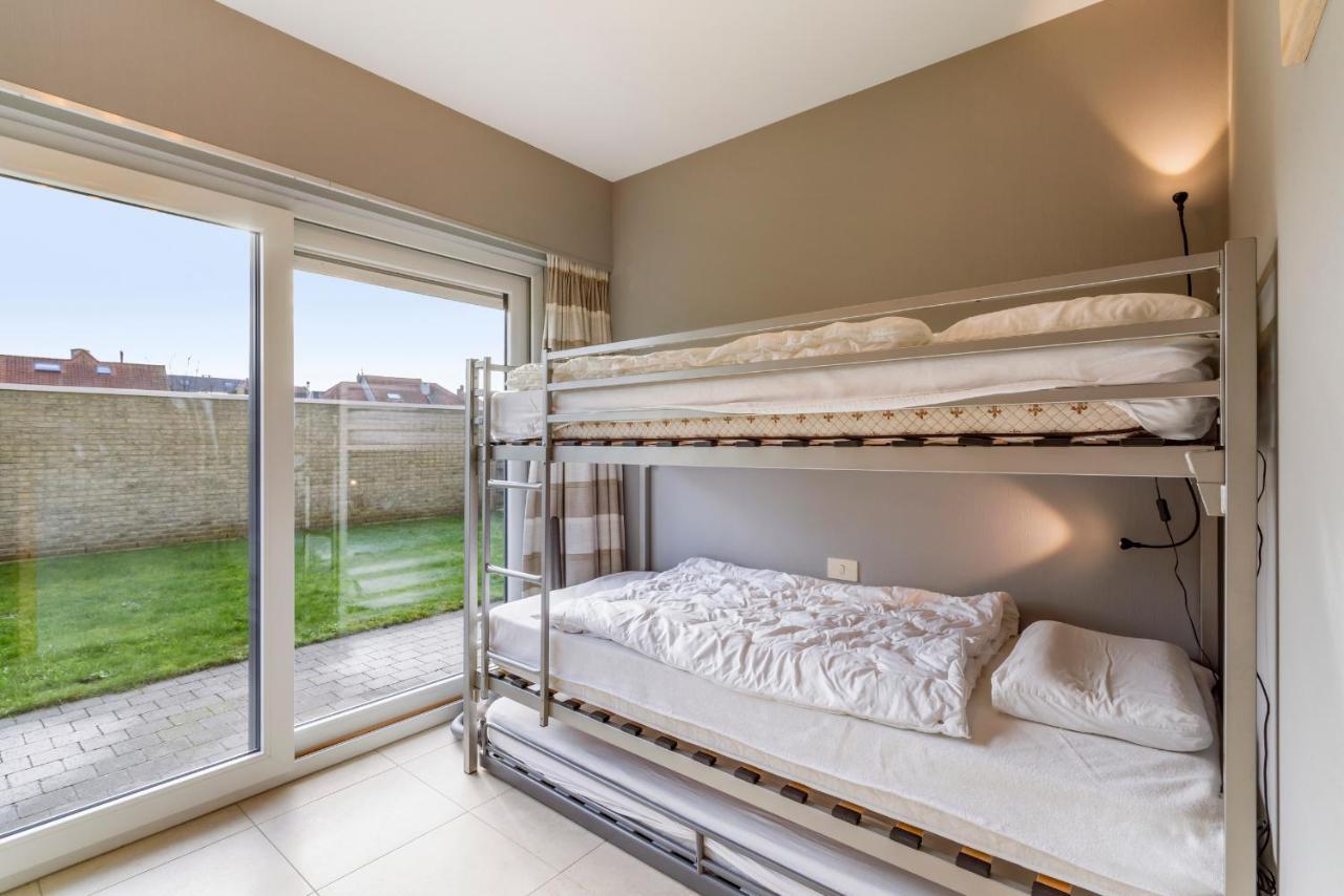 Luxury With Garden Close To The *